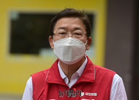 [포토] 어린이대공원 재구조화 공약발표 참석한 김경호 광진구청장 후보