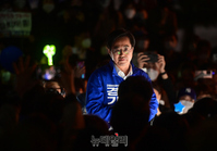 [포토] 야탑역서 지지호소하는 김동연 경기지사 후보