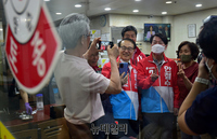 [포토] 이재명 출마한 계양을 등장한 안철수...윤형선 지원유세