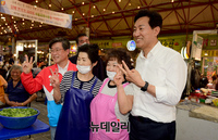 [포토] 시민들과 사진찍는 오세훈·김길성