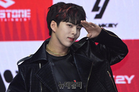 [포토] 블랭키 마이키, 인사도 카리스마 있게