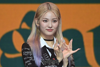 [포토] 라잇썸 상아, 포즈도 귀엽게