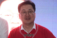 [포토] 대전타운서 지지호소하는 이장우 후보