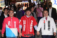 [포토] 인천 계양구청 건너편서 만난 이준석·윤형선