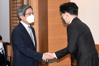 [포토] 대법원서 만난 한동훈·김명수