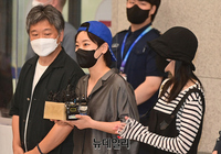 [포토] 입국하는 배우 이주영