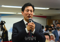 [포토] 소감 밝히는 오세훈 서울시장 당선자