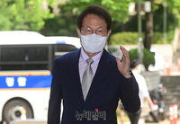 [포토] 해직교사 부정채용 의혹 재판 출석하는 조희연 서울교육감