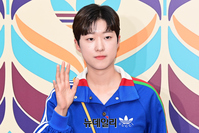 [포토] 안산, 여러분 반가워요