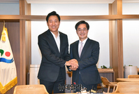 [포토] 김동연 경기지사 당선인 만난 오세훈 서울시장