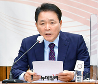 [포토] 원내대책회의 참석한 성일종 국민의힘 정책위의장