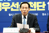 [포토] 민생우선실천단 회의 참석한 우상호 민주당 비상대책위원장