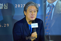 [포토] 칸 영화제 감독상 수상한 박찬욱