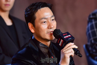 [포토] 넷플릭스 공무원 박해수, 날렵한 턱선