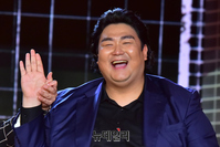 [포토] 종이의 집 이규호 "제가 바로 강도단 입니다"