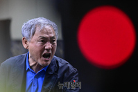 [포토] 햄릿 클로디어스 역 맡은 유인촌, 혼신의 연기