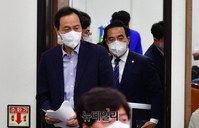 [포토] 비대위 참석하는 우상호·박홍근