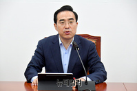 [포토] 정책조정회의 참석한 박홍근 민주당 원내대표