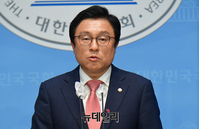 [포토] 브리핑 하는 박형수 국민의힘 원내대변인