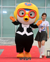 [포토] BIFAN 레드카펫 오른 뽀로로