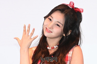 [포토] 버스터즈 민지, 포즈도 귀엽게