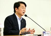 [포토] 토론회서 발언하는 안철수 국민의힘 의원