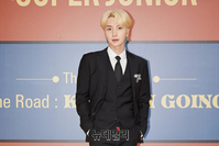 [포토] 슈퍼주니어 이특 "정규 11집, 기대 해주세요"