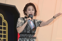 [포토] 배우 소개하는 박경림