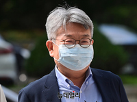 [포토] 변호사법 위반 혐의, 영장심사 출석한 민유성 전 산업은행장