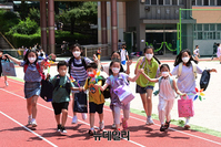 [포토] 신나는 여름방학 시작