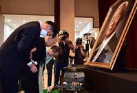 [포토] 이승만 서거 57주기 추모식, 참배하는 이인수 박사 내외