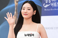 [포토] 조이현, 순백의 아름다운 인사