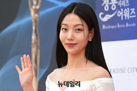 [포토] 김신록, 눈빛에 홀릭