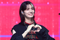 [포토] 엑스디너리히어로즈 주연, 행복한 막내