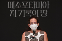 [포토] 국립중앙박물관 찾은 옐레나 라킥 큐레이터