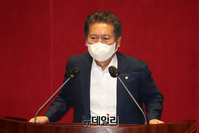 [포토] 당선 인사말 하는 정청래