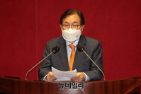 [포토] 인사말 하는 이채익 행정안전위원장