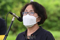 [포토] 노회찬 의원 4주기 추모제, 인사말하는 김지선 유족