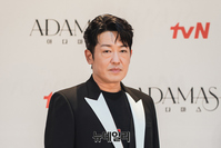 [포토] 아다마스 허성태, 세련된 카리스마