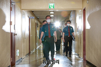 [포토] '경찰국 신설' 간담회 향하는 김광호 서울경찰청장