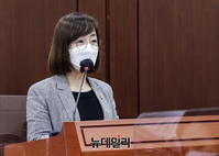 [포토] 업무보고 하는 백경란 질병관리청장