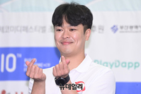 [포토] 김동하 "10주년 맞은 부코페서 만나요"