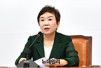 [포토] 사퇴의사 밝히는 정미경 국민의힘 최고위원