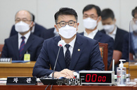 [포토] 답변하는 장상윤 교육부 차관