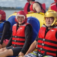 [포토] 수도권 물난리에 물놀이 사진 공개한 문재인 전 대통령