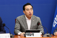 [포토] 비대위 참석한 박홍근 더불어민주당 원내대표