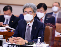 [포토] 답변하는 김상환 법원행정처장