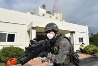 [포토] 을지프리덤실드 연합연습, 테러범 제압하는 우리군
