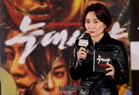 [포토] 늑대사냥 배우 소개하는 박경림