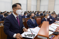 [포토] 인사말 하는 박찬진 중앙선거관리위원회 사무총장